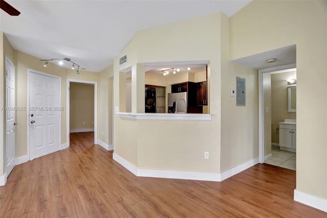 2485 NW 33rd Street 1612, Oakland Park, FL 33309