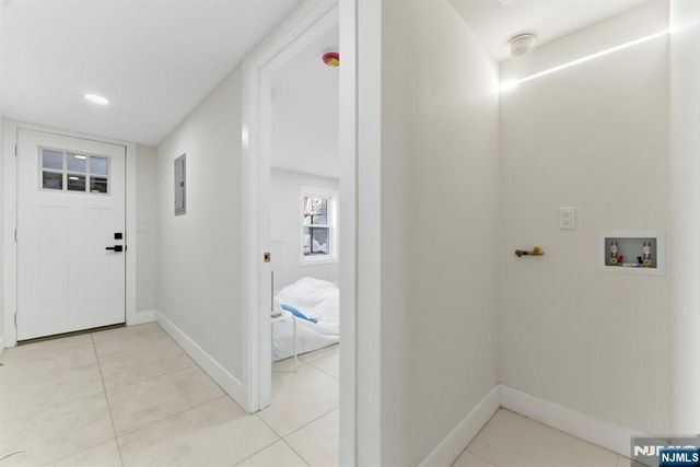 53 Jewett Avenue, Jersey City, NJ 07304