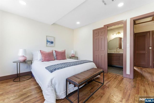 53 Jewett Avenue, Jersey City, NJ 07304