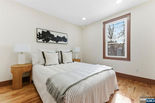 53 Jewett Avenue, Jersey City, NJ 07304