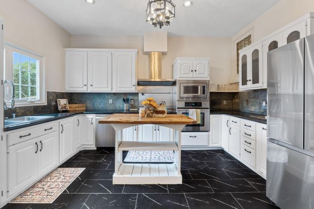 1090 Fair Avenue, Columbus, OH 43205