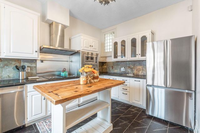 1090 Fair Avenue, Columbus, OH 43205