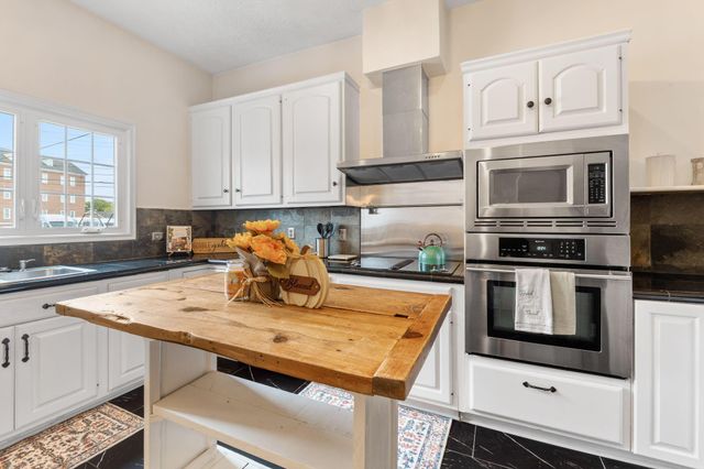 1090 Fair Avenue, Columbus, OH 43205