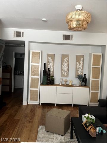 9050 West Warm Springs Road 2077, Las Vegas, NV 89148