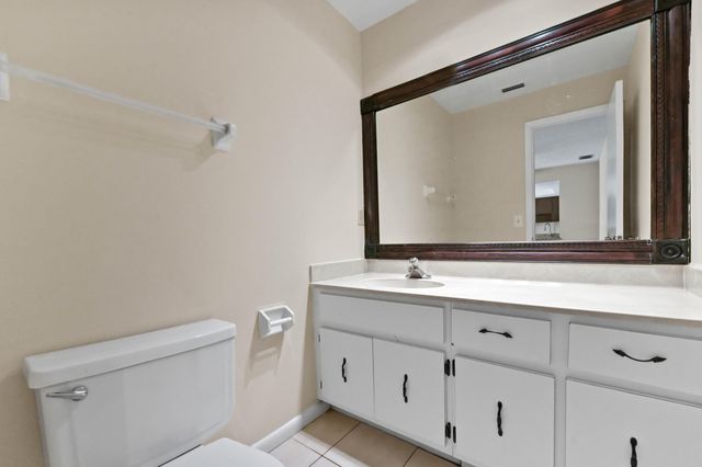 1606 Shaker Circle, Wellington, FL 33414