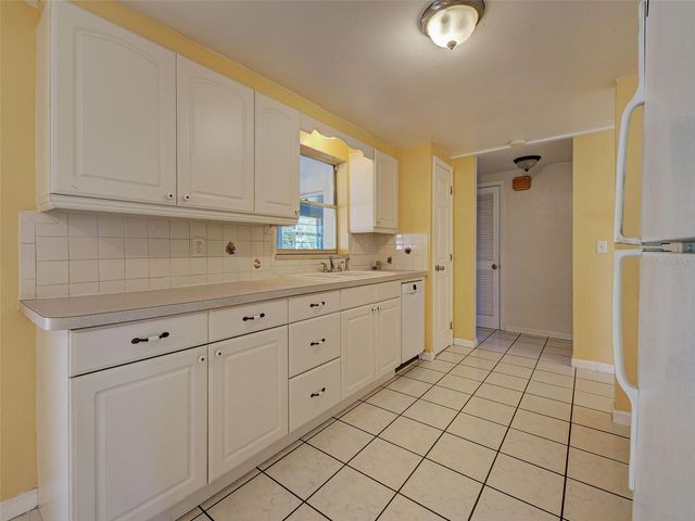 5984 DIANA ROAD, Venice, FL 34293