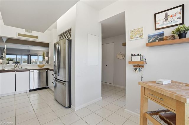 309 La Peninsula BLVD 309, Naples, FL 34113