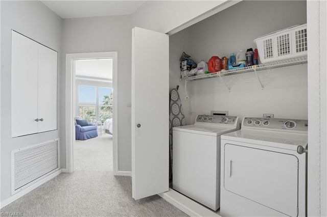 309 La Peninsula BLVD 309, Naples, FL 34113