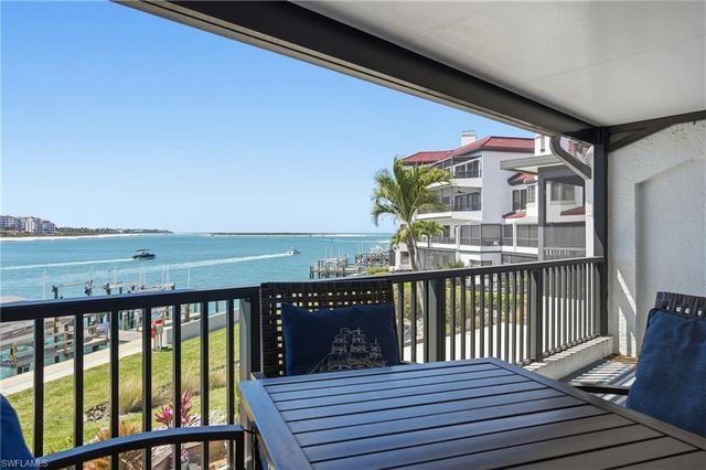 309 La Peninsula BLVD 309, Naples, FL 34113