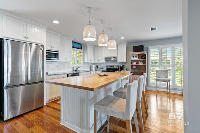 13813 Scenic Highway 98, Fairhope, AL 36532