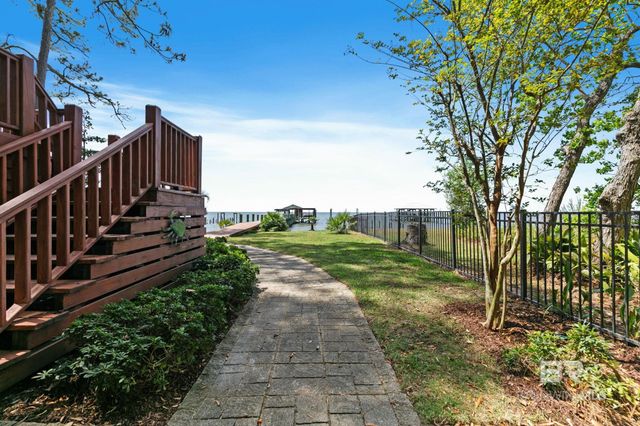 13813 Scenic Highway 98, Fairhope, AL 36532