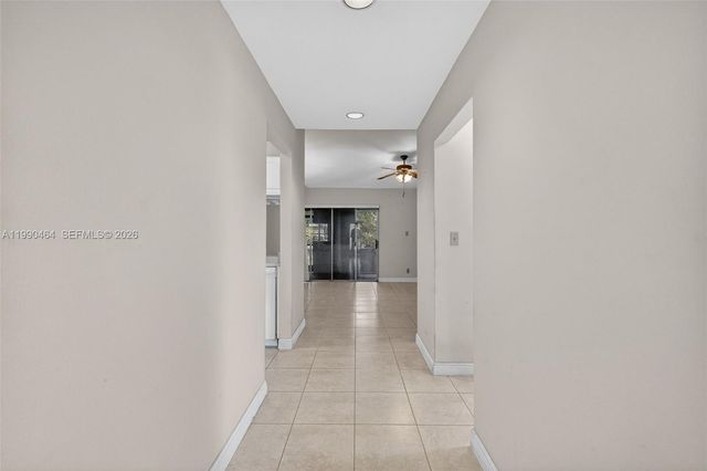 10424 NW 70th Ct, Tamarac, FL 33321