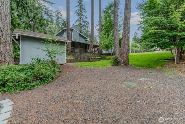 390 E Lakeshore Drive, Shelton, WA 98584