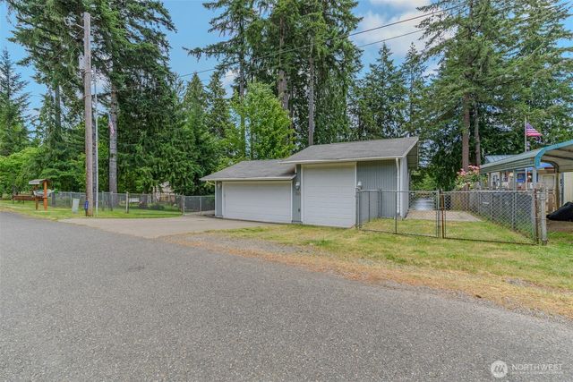 390 E Lakeshore Drive, Shelton, WA 98584