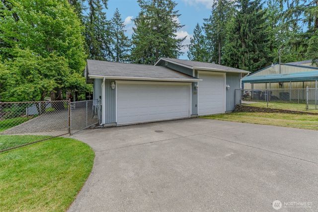 390 E Lakeshore Drive, Shelton, WA 98584