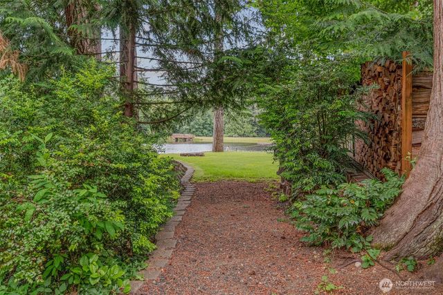 390 E Lakeshore Drive, Shelton, WA 98584