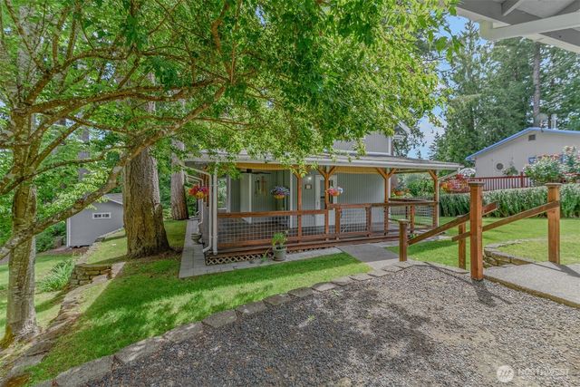 390 E Lakeshore Drive, Shelton, WA 98584