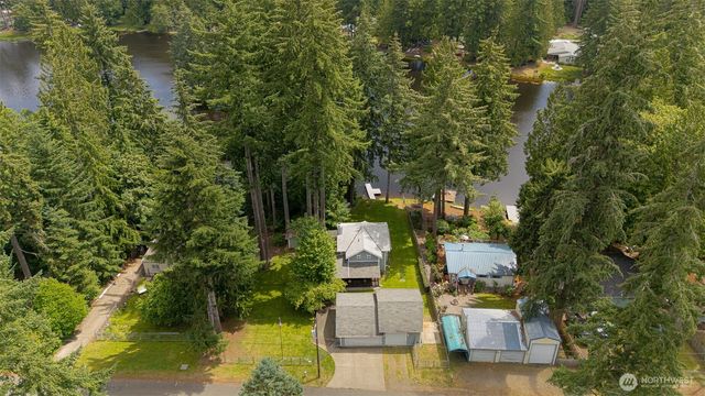 390 E Lakeshore Drive, Shelton, WA 98584