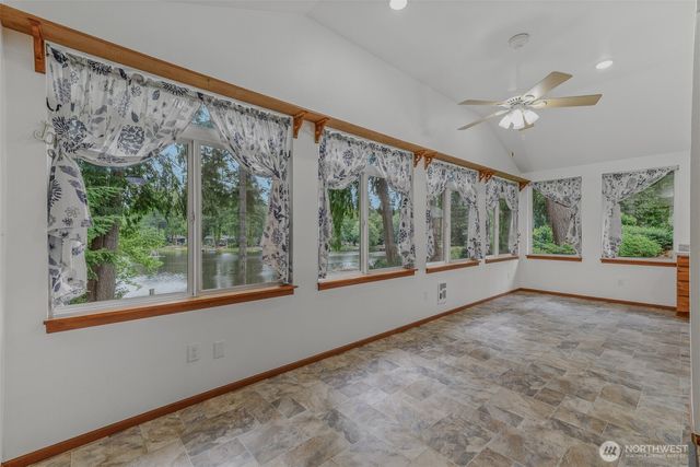 390 E Lakeshore Drive, Shelton, WA 98584