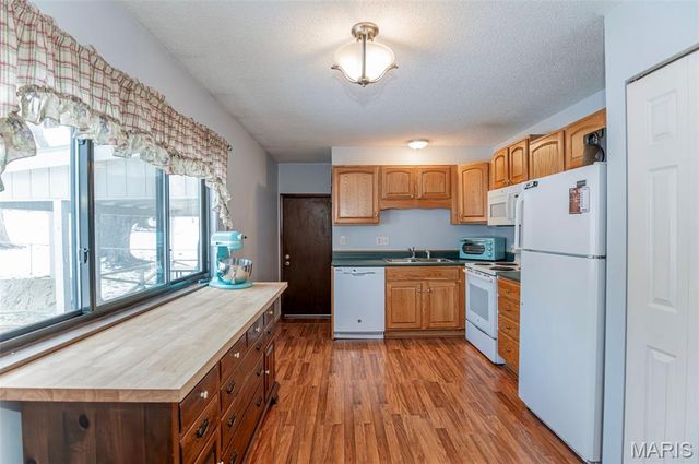 1705 E 9th Street, Washington, MO 63090