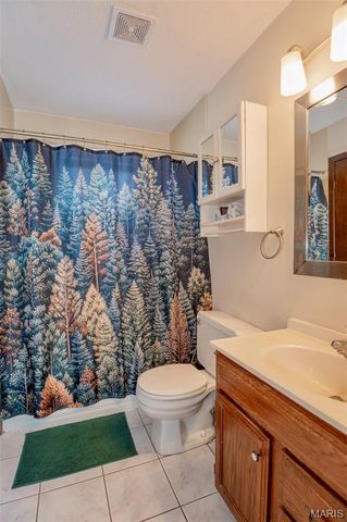 1705 E 9th Street, Washington, MO 63090