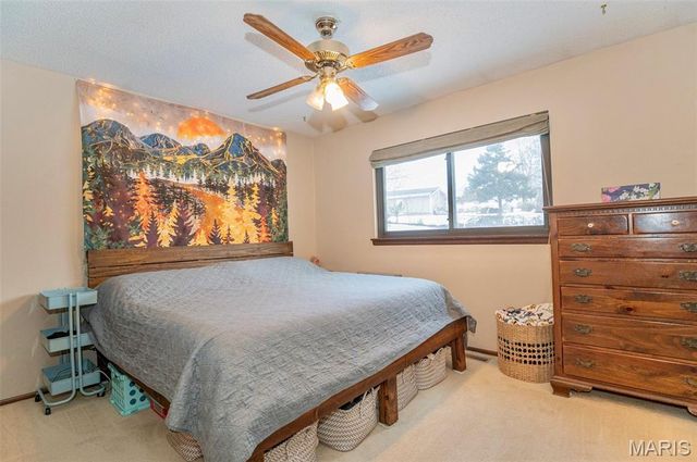 1705 E 9th Street, Washington, MO 63090