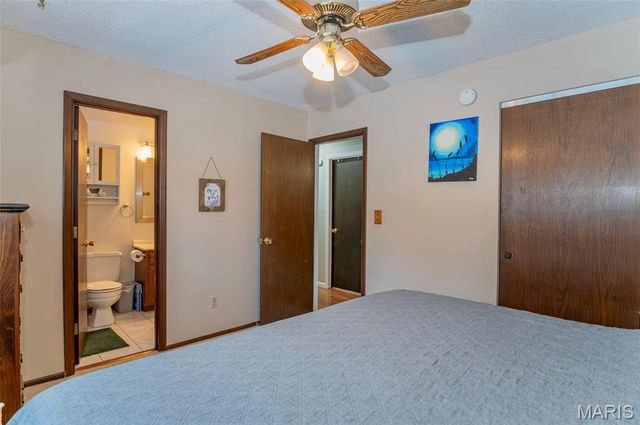 1705 E 9th Street, Washington, MO 63090