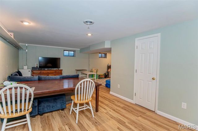 1705 E 9th Street, Washington, MO 63090