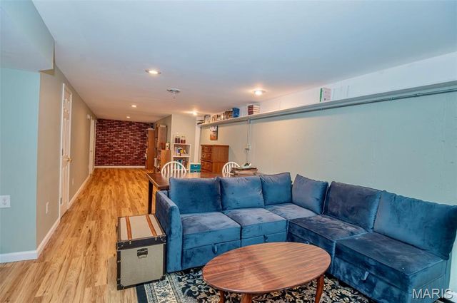 1705 E 9th Street, Washington, MO 63090