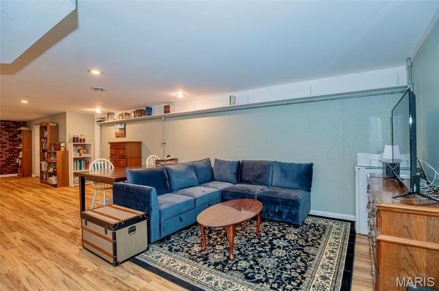 1705 E 9th Street, Washington, MO 63090