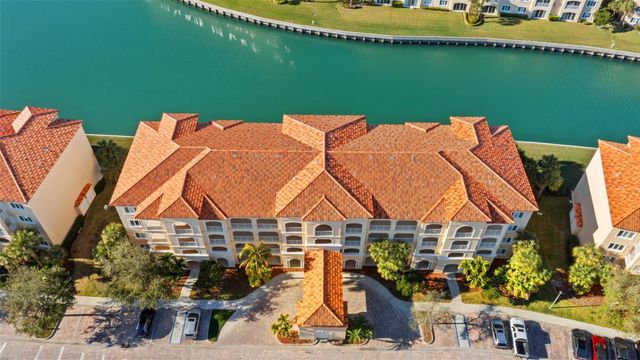 18 Harbour Isle Drive 203, Fort Pierce, FL 34949