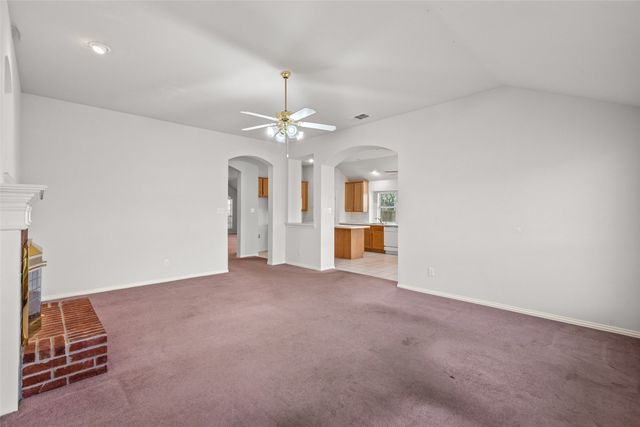 8709 Hartford Drive, Rowlett, TX 75089