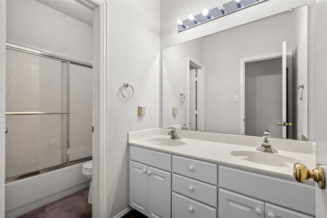 8709 Hartford Drive, Rowlett, TX 75089