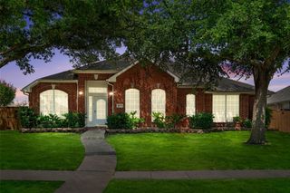 8709 Hartford Drive, Rowlett, TX 75089