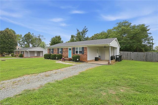 7390 Plunkett Road, Belews Creek, NC 27009