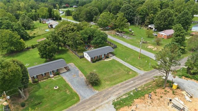 7390 Plunkett Road, Belews Creek, NC 27009