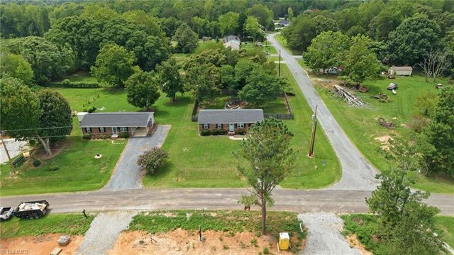 7390 Plunkett Road, Belews Creek, NC 27009