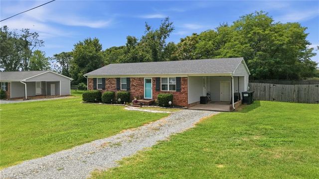 7390 Plunkett Road, Belews Creek, NC 27009