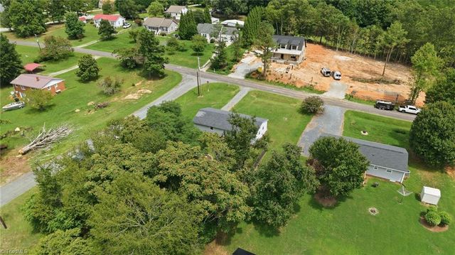 7390 Plunkett Road, Belews Creek, NC 27009