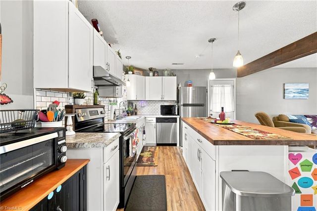 7390 Plunkett Road, Belews Creek, NC 27009