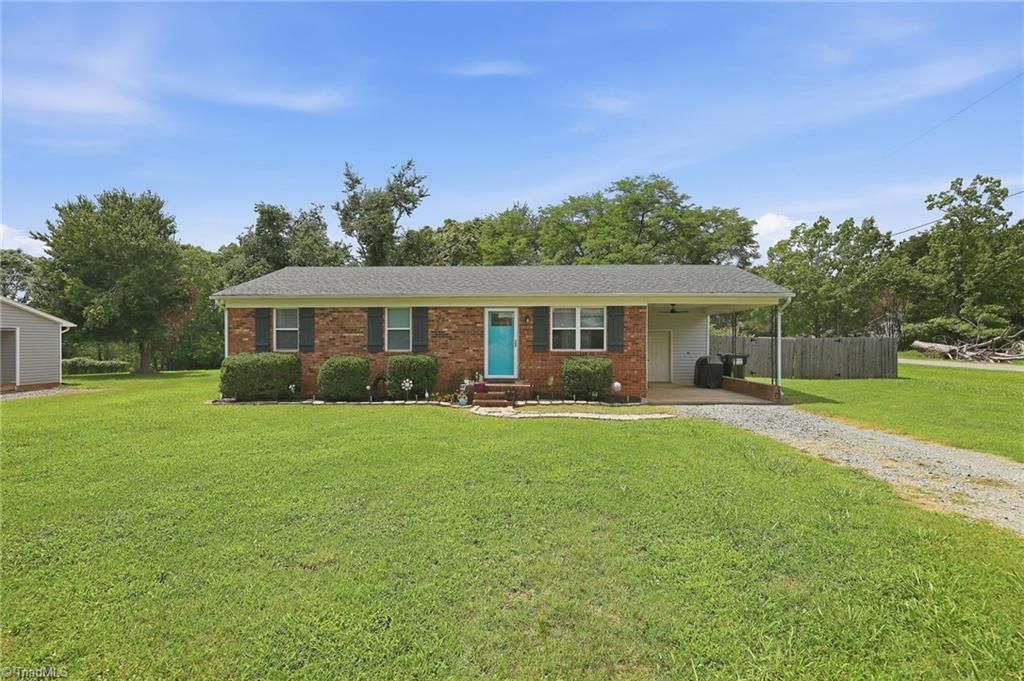 7390 Plunkett Road, Belews Creek, NC 27009