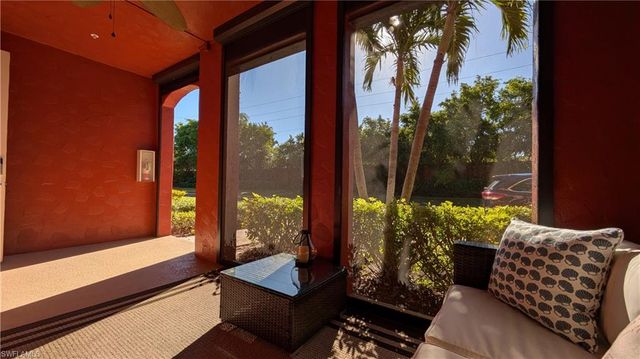 9055 Capistrano ST N 4206, Naples, FL 34113