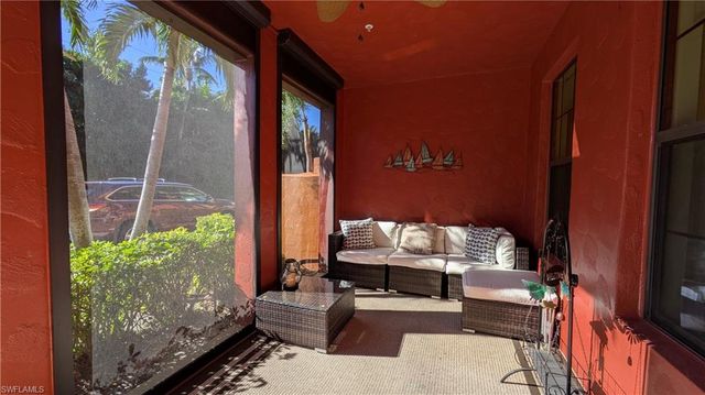 9055 Capistrano ST N 4206, Naples, FL 34113