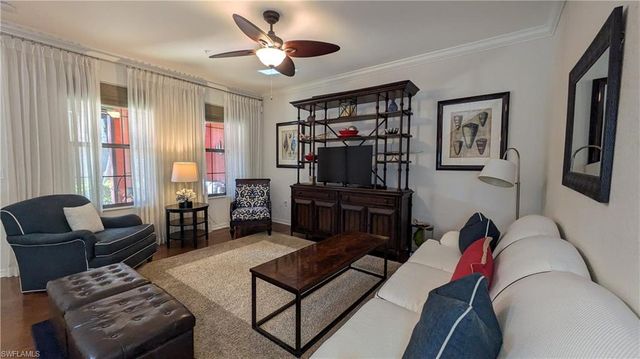 9055 Capistrano ST N 4206, Naples, FL 34113