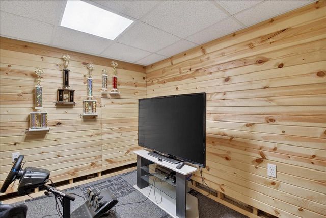 2505 Center Avenue, Janesville, WI 53546