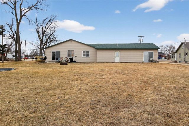 2505 Center Avenue, Janesville, WI 53546