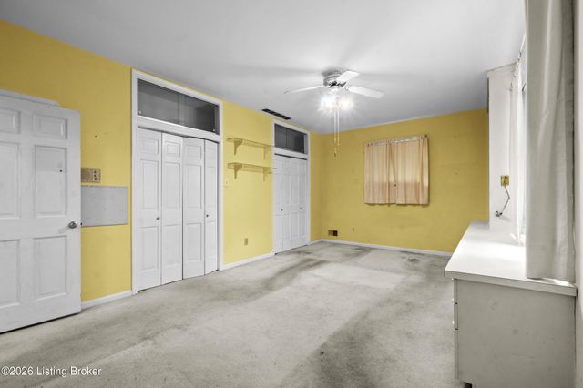 4621 Glen Rose Rd, Louisville, KY 40229