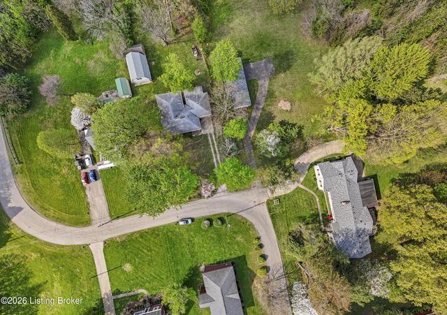 4621 Glen Rose Rd, Louisville, KY 40229