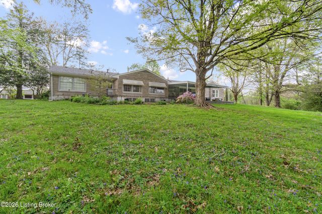 4621 Glen Rose Rd, Louisville, KY 40229