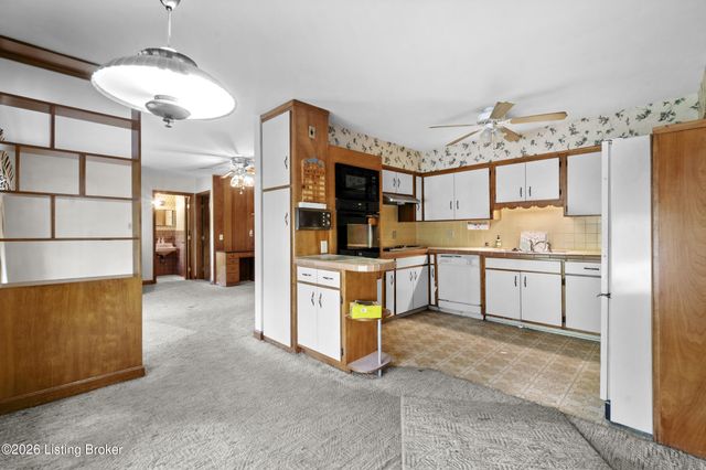 4621 Glen Rose Rd, Louisville, KY 40229